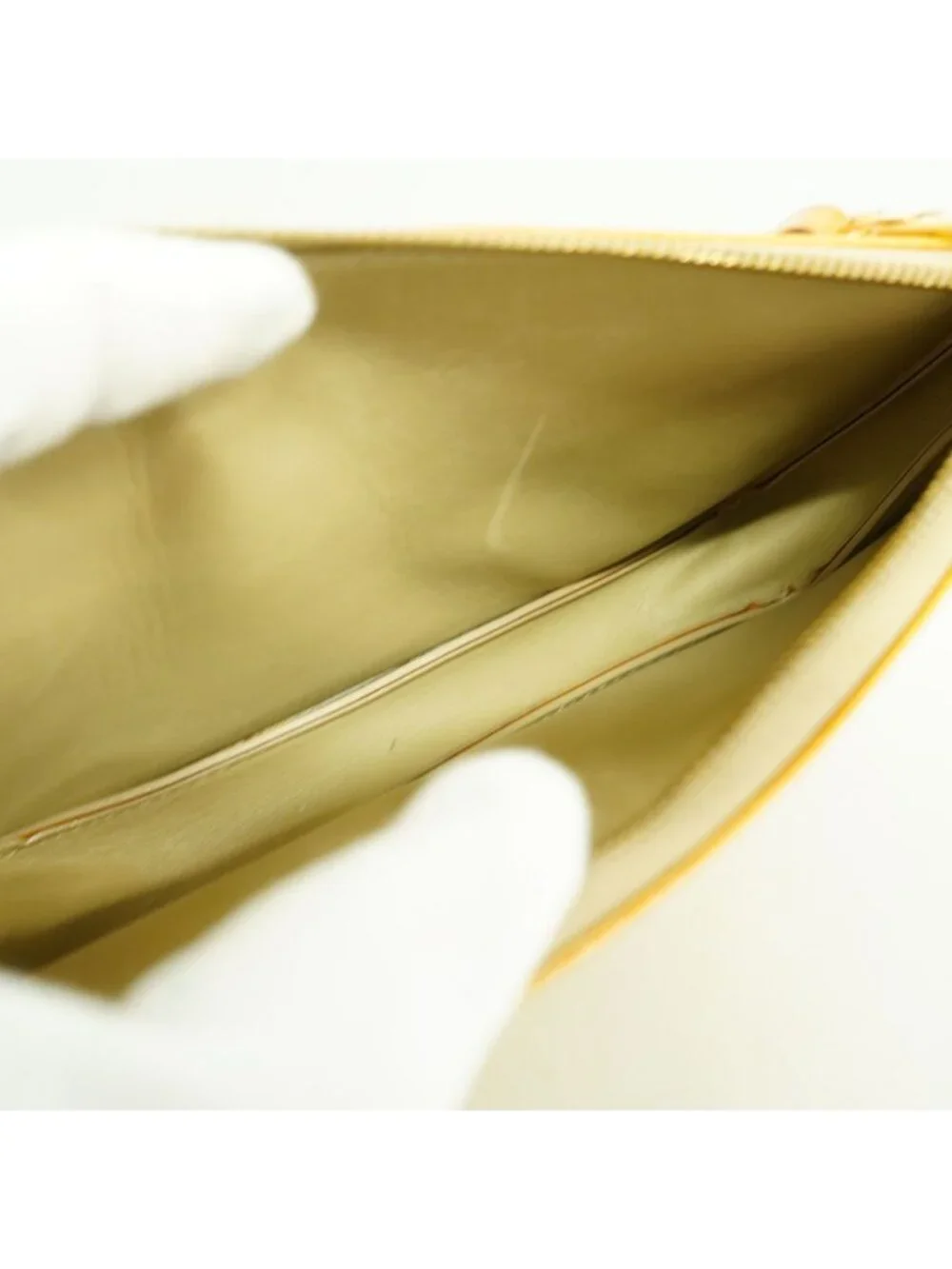Louis Vuitton Pouch Vernis Lexington Beige